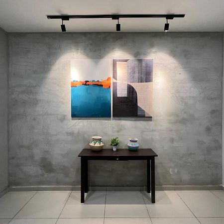 Villa R3Trohouse 3Br 8Pax Ps4,Pool Table,Netflix à Kuantan Extérieur photo